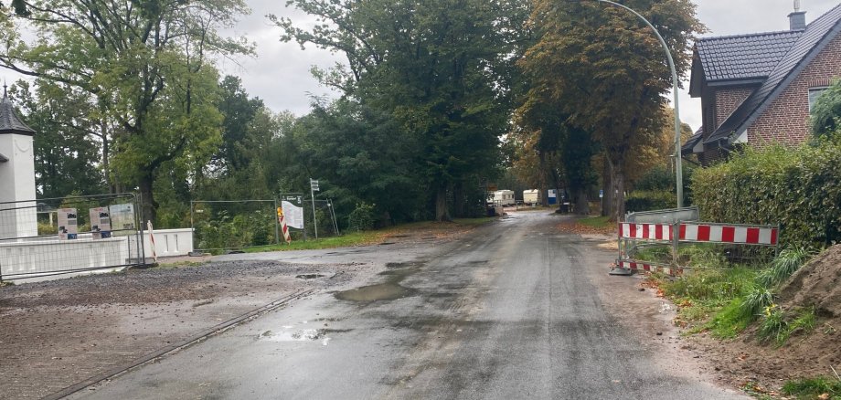 Die Straße zum Althausweg Die Straße zum Althausweg