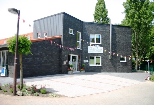 Eingang des DRK-Kindergartens "Das Wetterhäuschen"